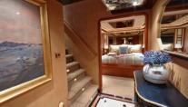 MY True North -  Foyer